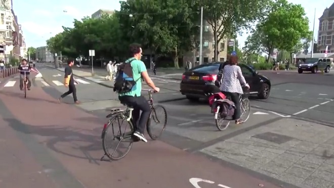 Un simple geste pourrait sauver la vie des cyclistes. Voici ce que les conducteurs devraient faire.