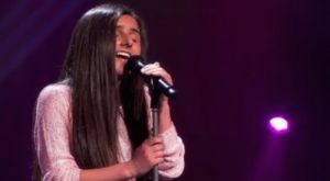 Elle A Seulement 14 Ans Et Chante "I Will Always Love You" : Quand Elle Arrive à La Note La Plus Haute... Wow ! | Minibuzz