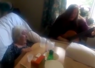 Elle dédie à sa mère malade une chanson célèbre : ce qu'elle va faire va vous émouvoir