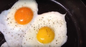 Un Seul Des Deux œufs Provient D'un élevage Plein Air: Pouvez-vous Dire Lequel C'est? | Minibuzz