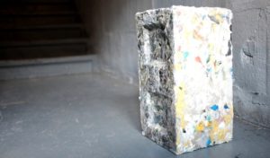 Cette machine transforme les déchets plastique en briques de construction│MiniBuzz