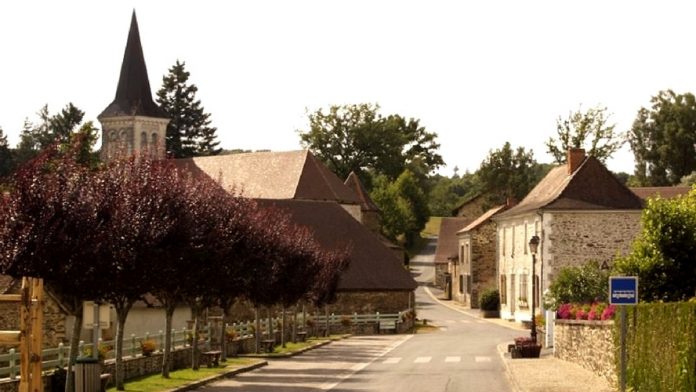 Déserté, un petit village de Dordogne reprend vie en misant tout sur le bio !