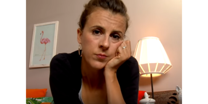 Nicole Ferroni et la violence conjugale : une vidéo drôle et engagée