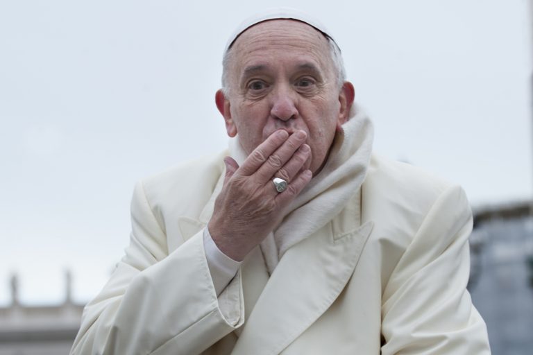 Le Pape suggère qu'il vaut mieux être athée que mauvais catholique