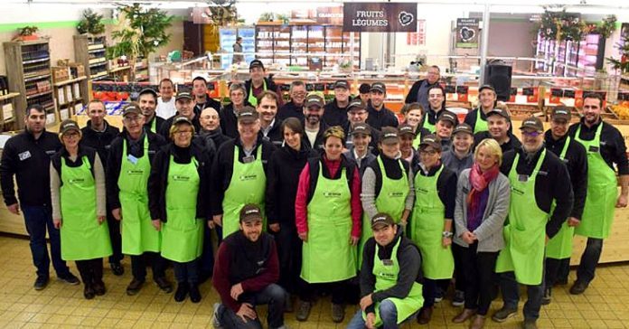 Coeur Paysan : 35 producteurs s'unissent pour racheter un supermarché │ MiniBuzz