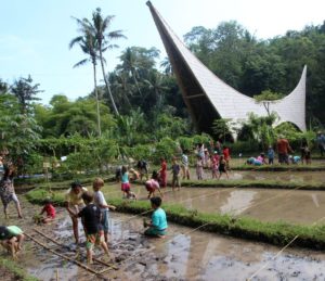 Green School : l'école la plus verte du monde est à Bali │MiniBuzz