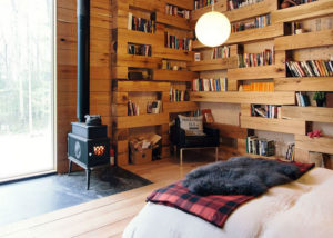 2 500 livres et tout le confort : c'est le lieu idéal pour un lecteur │ MiniBuzz